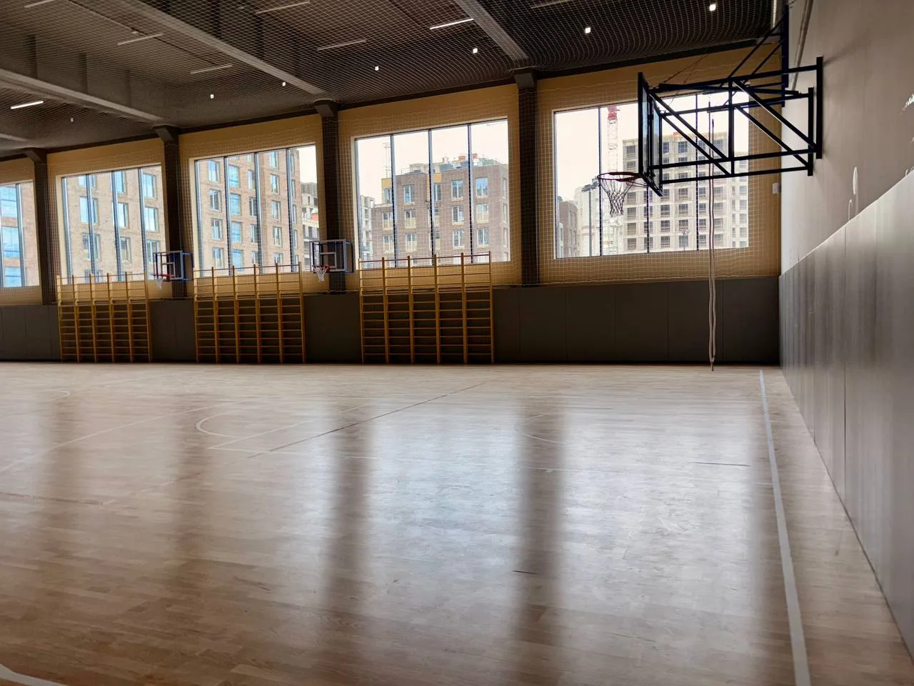 Вырезы под вентканалы и трубопроводы в стеновых протекторах