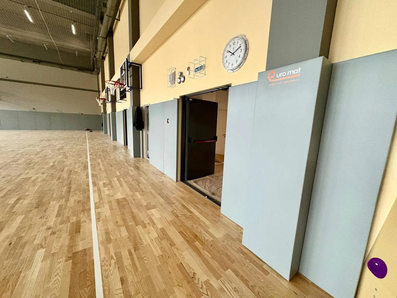 Качественный стык между стеновыми протекторами